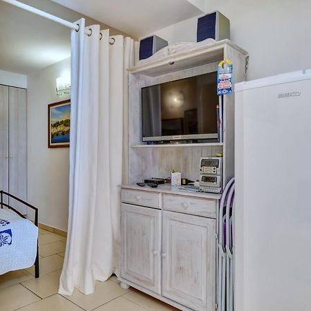 Apartment Neno - Terrace & Parking Veli Lošinj Extérieur photo