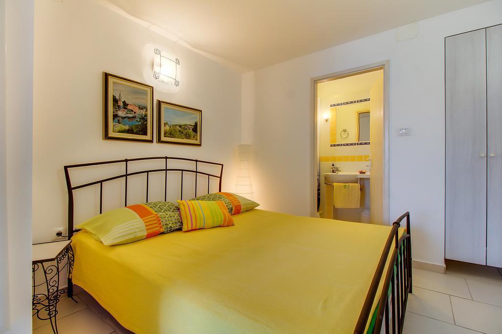 Apartment Neno - Terrace & Parking Veli Lošinj Extérieur photo