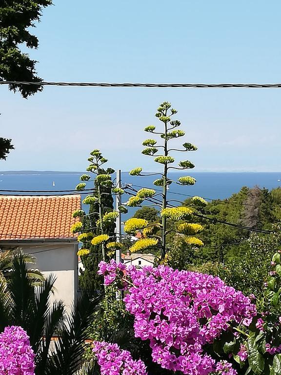Apartment Neno - Terrace & Parking Veli Lošinj Extérieur photo
