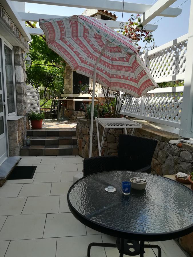 Apartment Neno - Terrace & Parking Veli Lošinj Extérieur photo